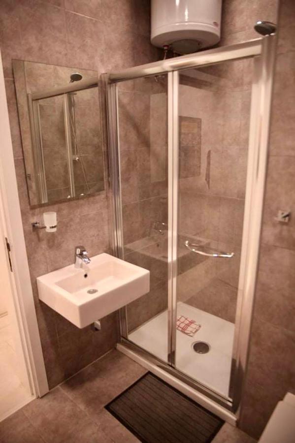 Leon Apartment - Highly Modern Sliema Stay Екстер'єр фото