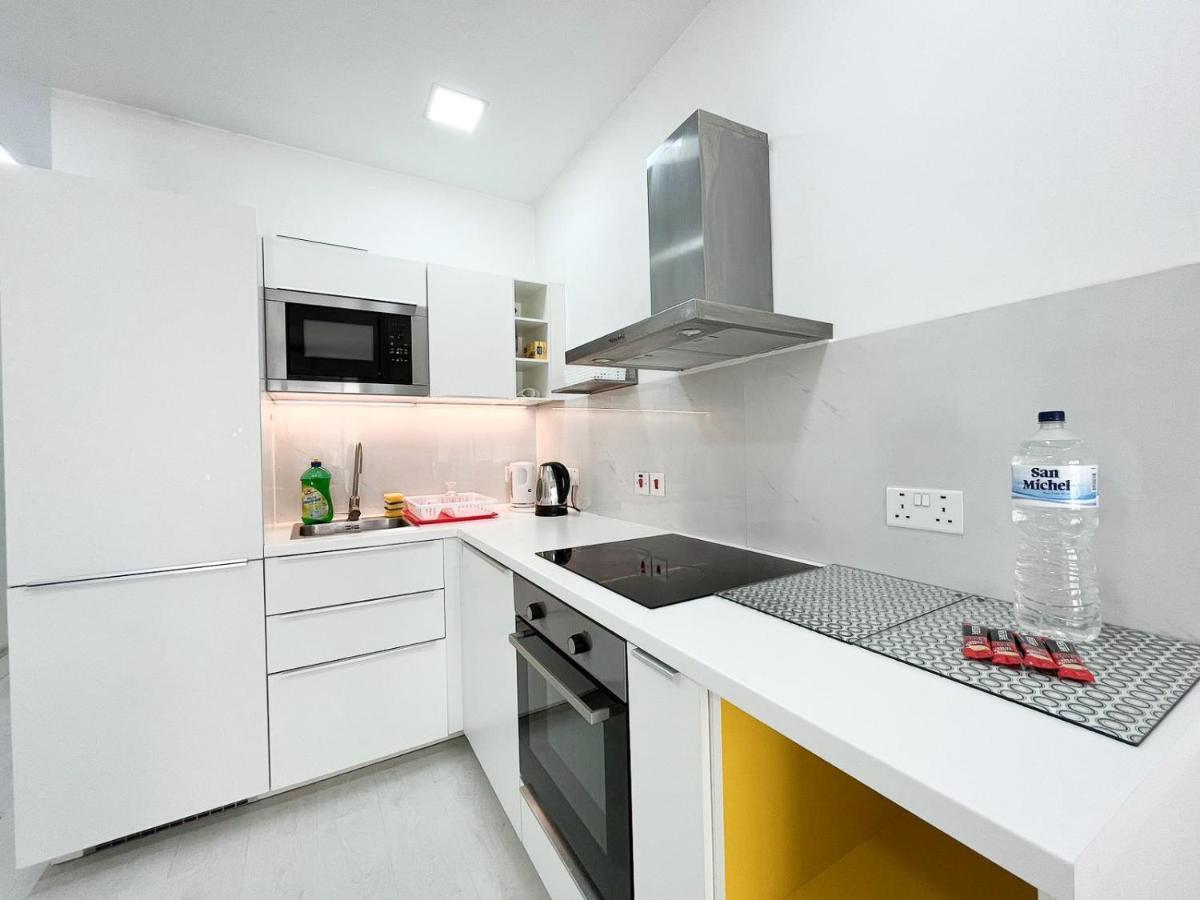 Leon Apartment - Highly Modern Sliema Stay Екстер'єр фото