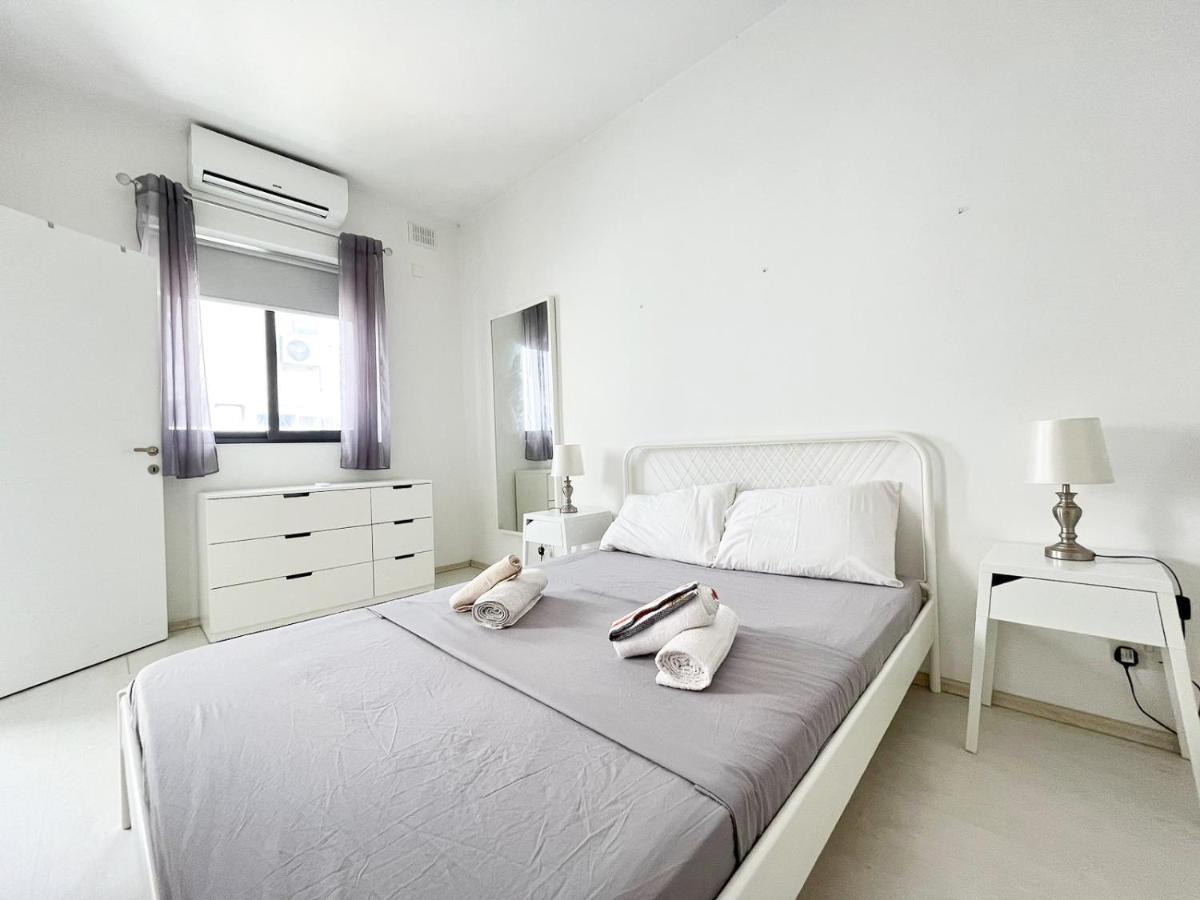 Leon Apartment - Highly Modern Sliema Stay Екстер'єр фото